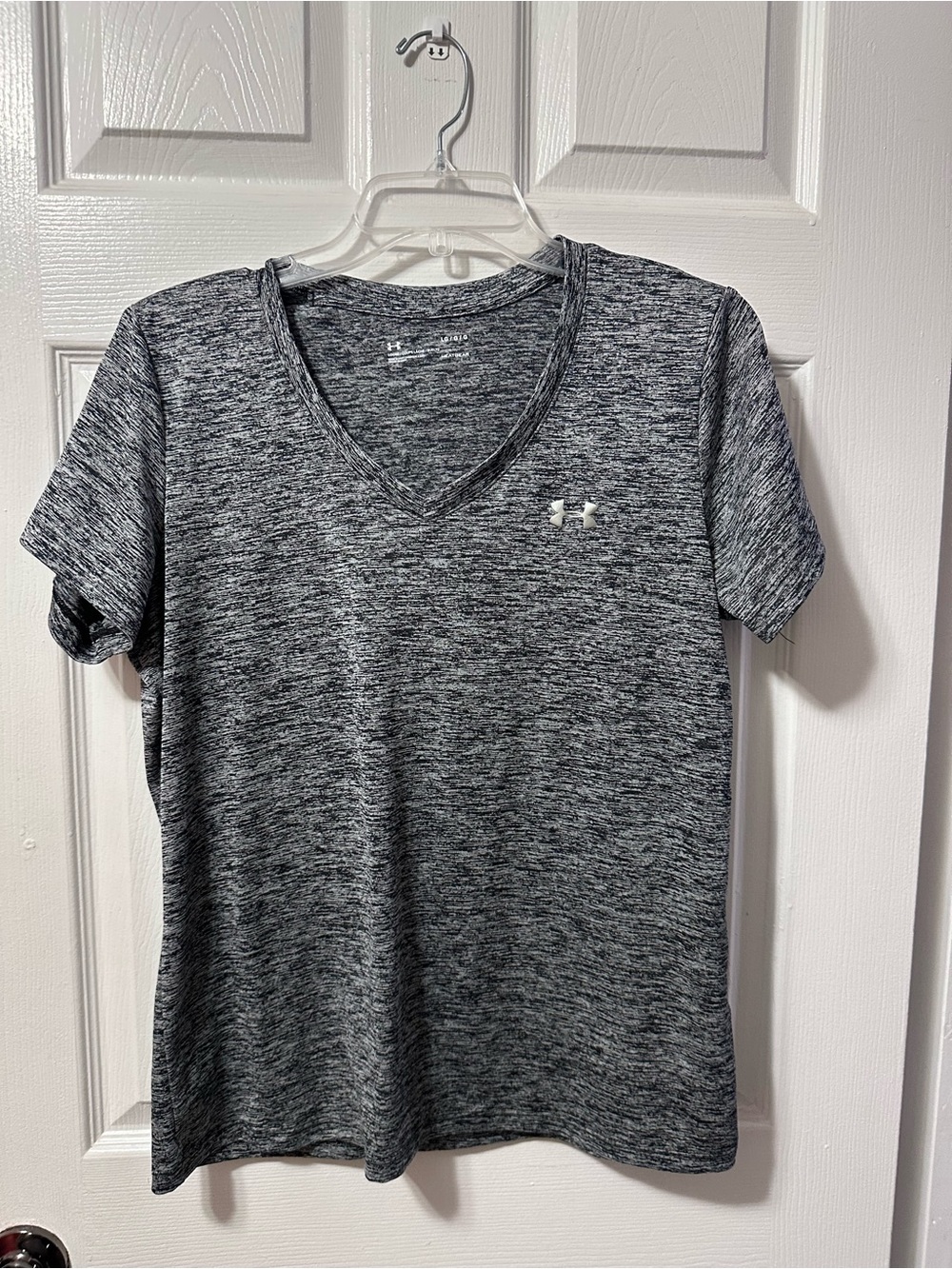 Under Armour Women's Black/Gray Heather V-Neck Short Sleeve Performance Tee